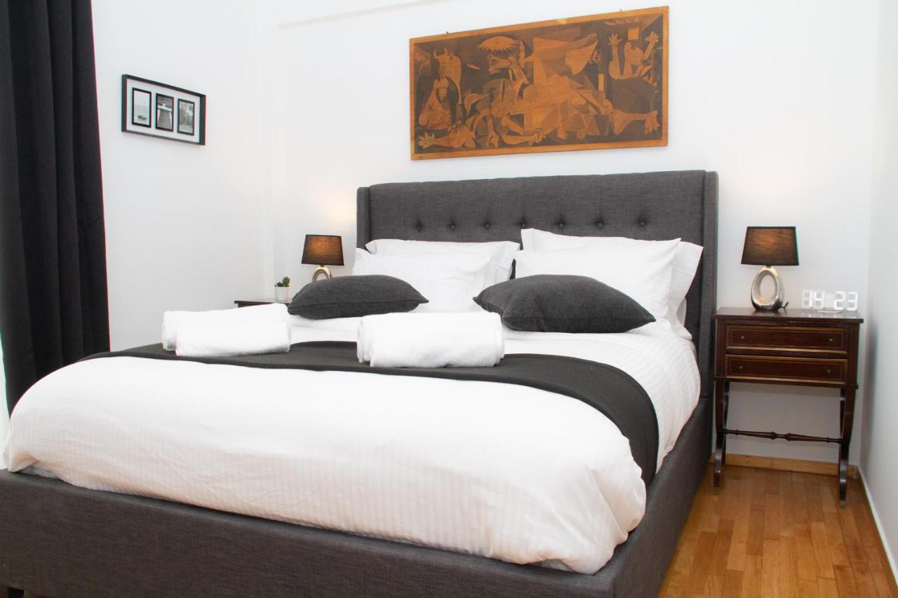 Acropolis Luxurious Legacy Apartment Атина Екстериор снимка