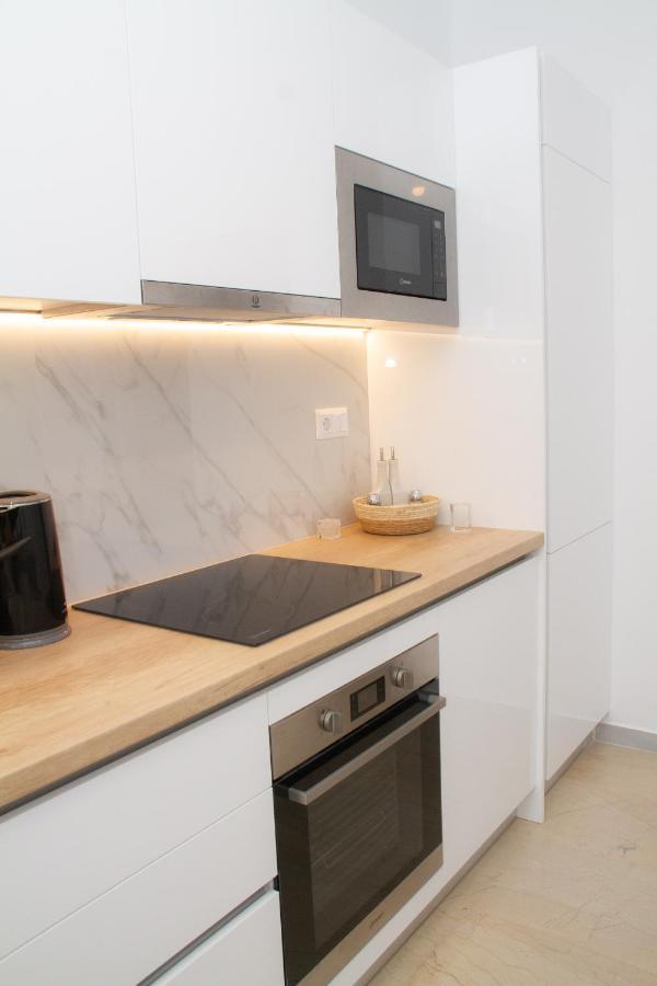 Acropolis Luxurious Legacy Apartment Атина Екстериор снимка